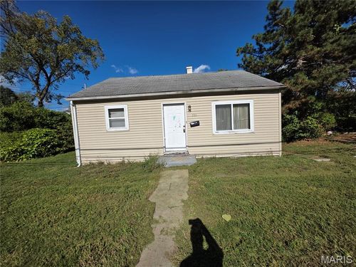 6501 Stratford Ave, Saint Louis, MO, 63120-1327 | Card Image