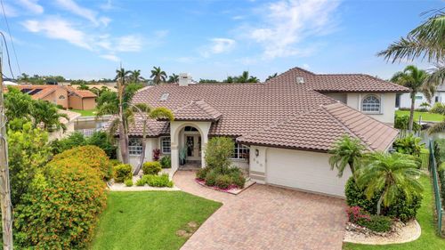 250 Freeport Ct, Punta Gorda, FL, 33950-5869 | Card Image