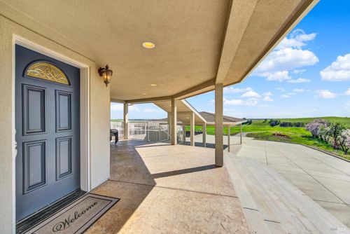 8560 Holmes Ln, Winters, CA, 95694-9610 | Card Image
