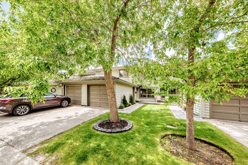 572 Point Mckay Grove Nw, Calgary, AB, T3B5C5 | Card Image
