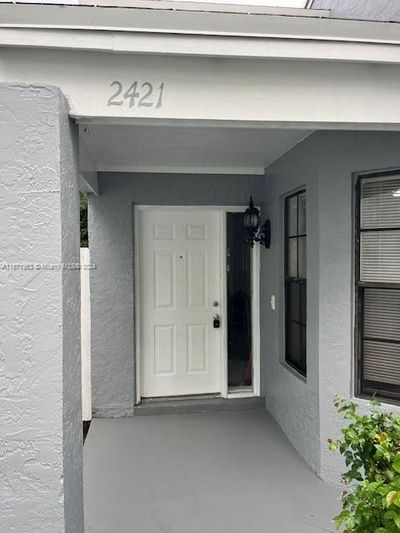 2421 Sw 84th Ave, House other with 2 bedrooms, 2 bathrooms and null parking in Miramar FL | Image 2