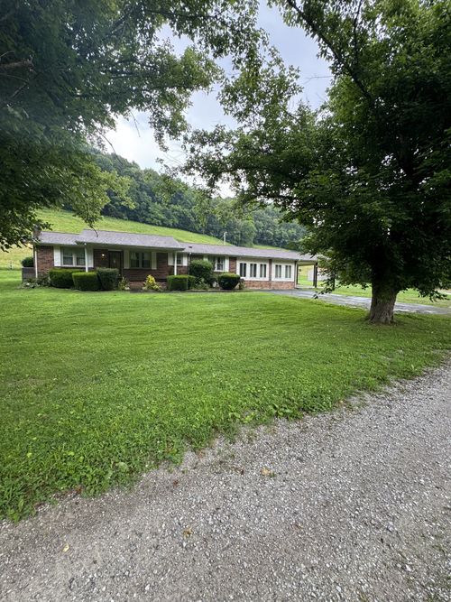 3911 Old Bottom Rd, Lafayette, TN, 37083-3650 | Card Image