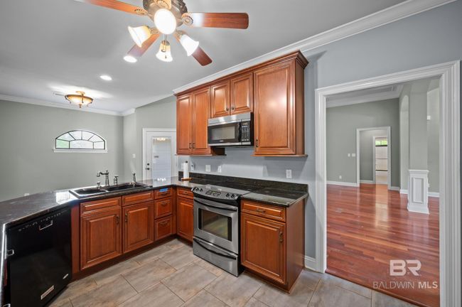 Kitchen | Image 16