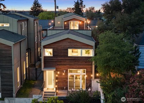 3918 S Hudson St, Seattle, WA, 98118-1923 | Card Image