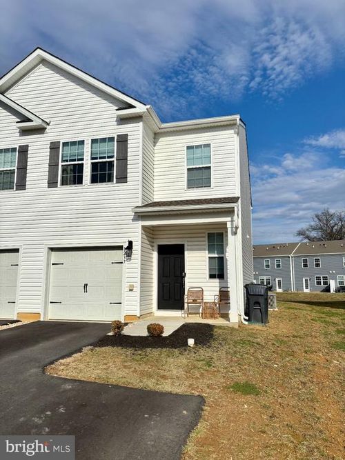 1237 Martin Road, BREINIGSVILLE, PA, 18031 | Card Image