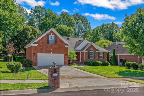 1322 Moonshadow Ln, Shelby, NC, 28150-7920 | Card Image
