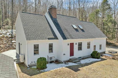 204 Cherry Valley Rd, Alton Bay, NH, 03810-4112 | Card Image