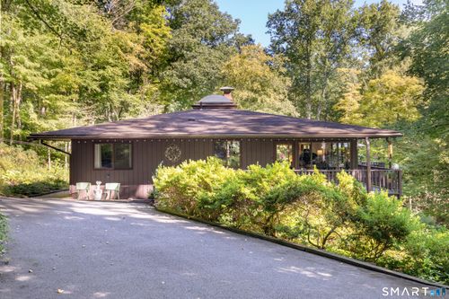 90 Judson Ln, Bethlehem, CT, 06751-1617 | Card Image