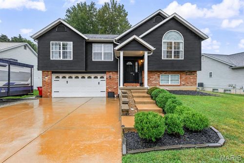104 Williamsburg Dr, Crystal City, MO, 63019-1266 | Card Image
