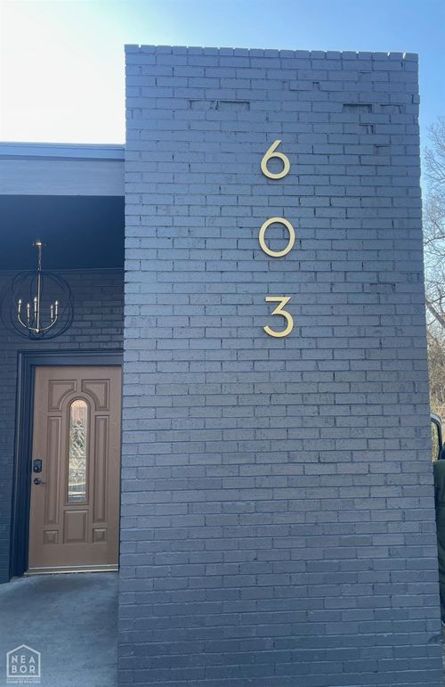 603 W Matthews Ave, Jonesboro, AR, 72401-3453 | Card Image