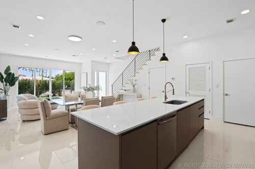 1807-1807 Ne 13th St, Fort Lauderdale, FL, 33304 | Card Image
