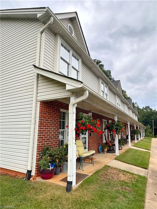 ste-f-525 Highland Park Dr, Eden, NC, 27288-5063 | Card Image