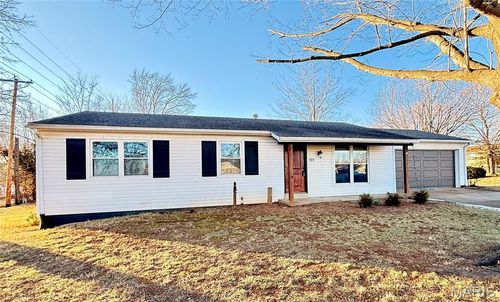 101 Meadowbrook Dr, Farmington, MO, 63640-1027 | Card Image