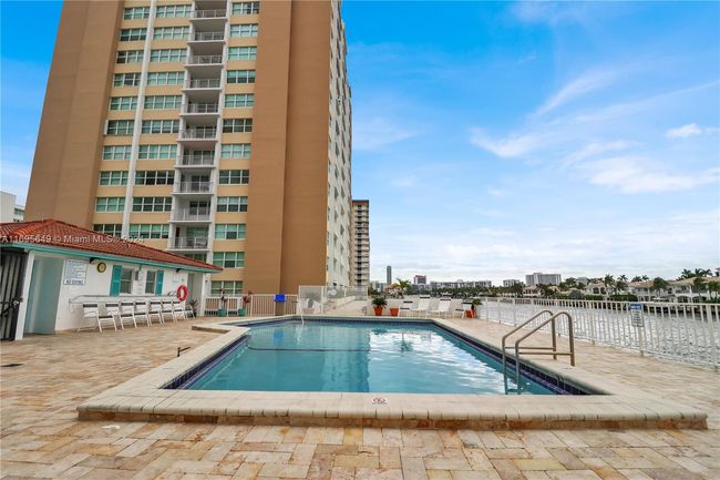 APT-908 - 1400 S Ocean Dr, Condo with 2 bedrooms, 2 bathrooms and null parking in Hollywood FL | Image 32