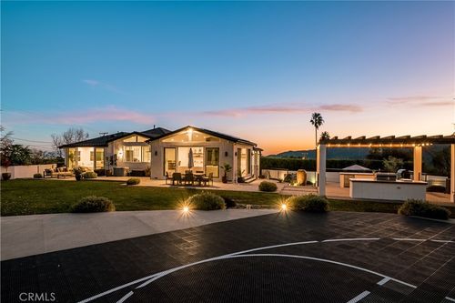 5129 New York, La Crescenta, CA, 91214 | Card Image