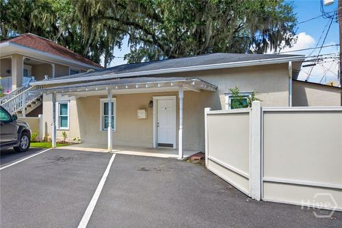 f-1010 E Victory Dr, savannah, GA, 31405-2485 | Card Image