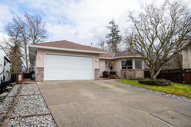 23014 Reid Avenue, House other with 5 bedrooms, 3 bathrooms and 4 parking in Maple Ridge BC | Image 1