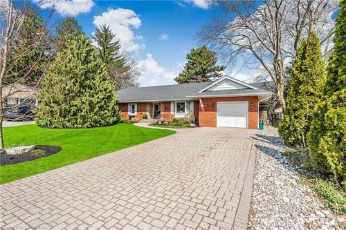 14 Peachtree Pk, Pelham, ON, L0S1E2 | Card Image
