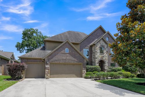 2033 Brodie Ln, Conroe, TX, 77301-7246 | Card Image