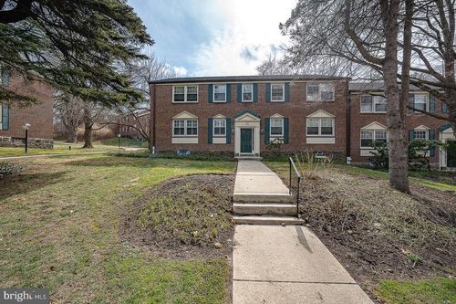 500 E Lancaster Ave, WAYNE, PA, 19087-5047 | Card Image
