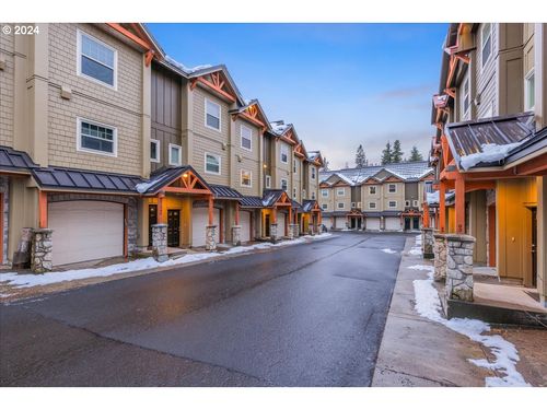 87946 E Alpenglow Ln, Government Camp, OR, 97028-0019 | Card Image