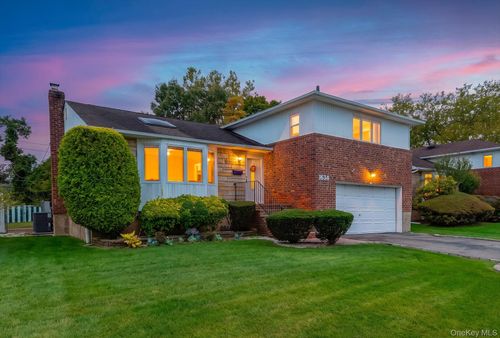 1634 Cynron Lane, Hempstead, NY, 11554 | Card Image