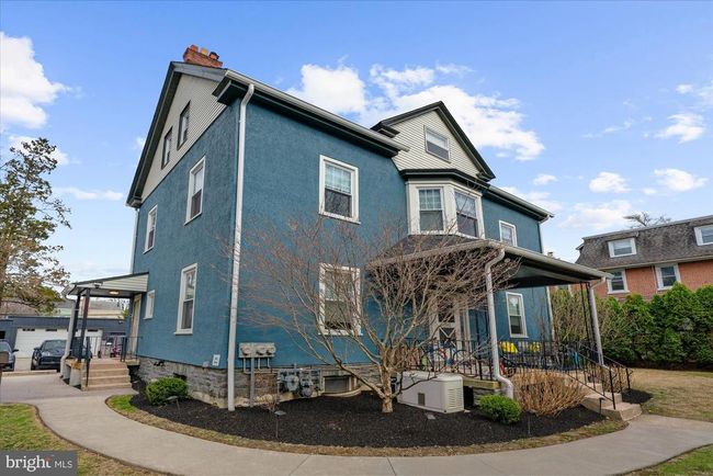 1041 County Line Rd, Home with 4 bedrooms, 2 bathrooms and null parking in BRYN MAWR PA | Image 4