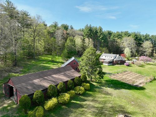 11 Juniper Dr, Deerfield, MA, 01342-9727 | Card Image