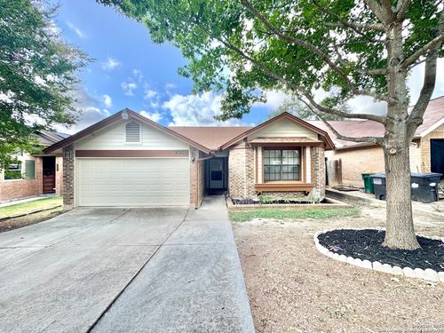 10358 Rustic Vlg, San Antonio, TX, 78245-1082 | Card Image