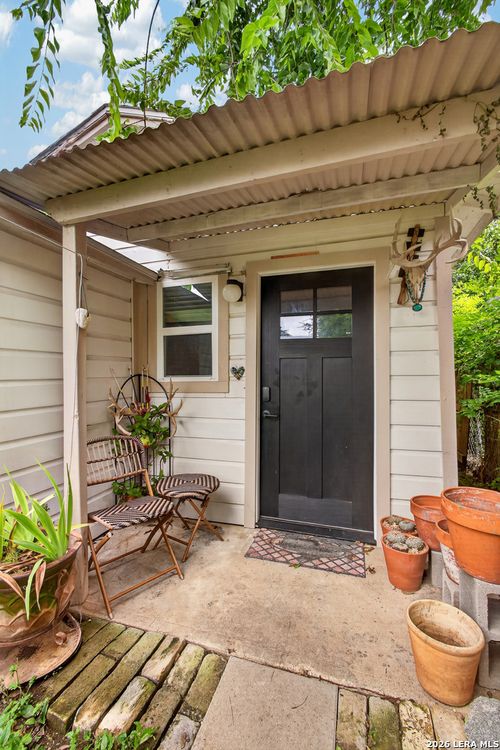 2-1031 W Mulberry Ave, San Antonio, TX, 78201-5686 | Card Image