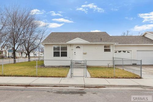 855 E Walnut St, Pocatello, ID, 83201-3914 | Card Image