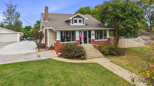 621 Highland Avenue Nw, Cleveland, TN, 37311 | Card Image