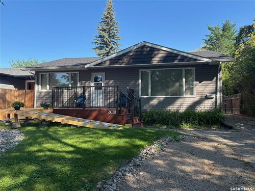 3030 Whitmore Ave, Regina, SK, S4S1B8 | Card Image
