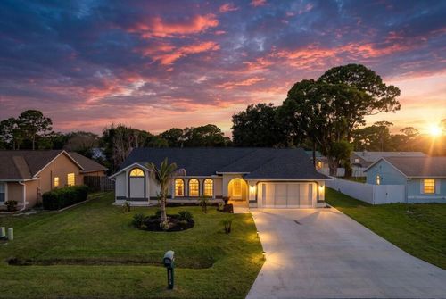 270 Avens Rd Ne, Palm Bay, FL, 32907-5504 | Card Image