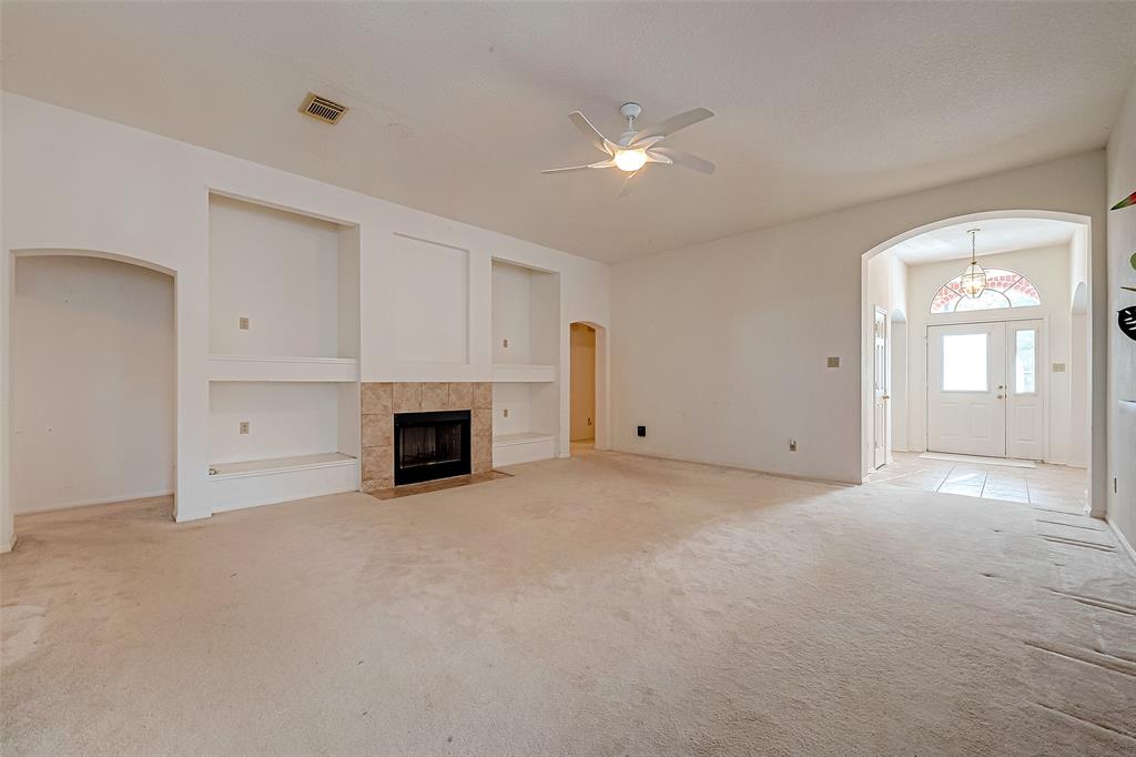 Julia Ave, Needville, TX 77461