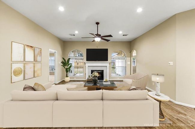 1940 Waterford Way, House other with 3 bedrooms, 2 bathrooms and null parking in Seabrook TX | Image 8