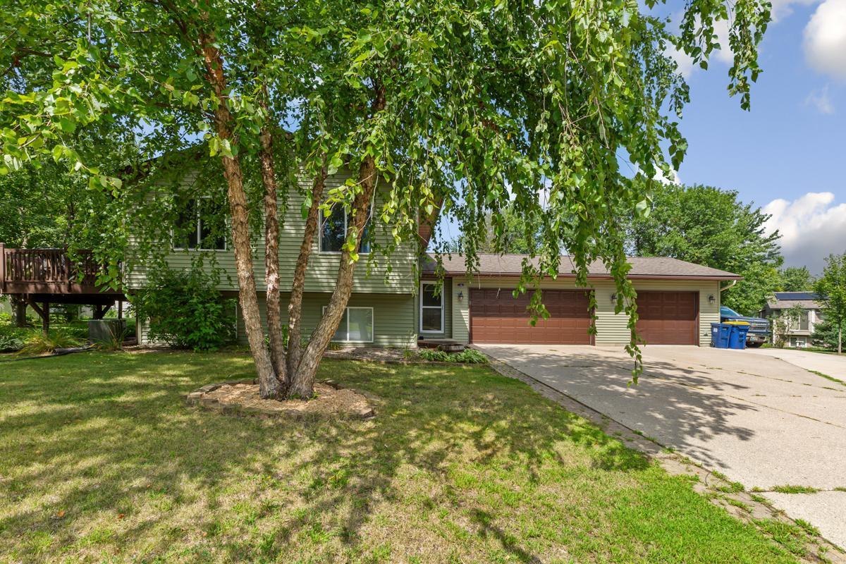Aspen Ct, Faribault, MN 55021