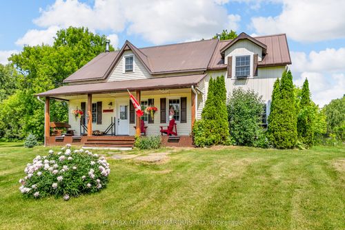 18561 County Rd 19, Williamstown, ON, K0C2J0 | Card Image