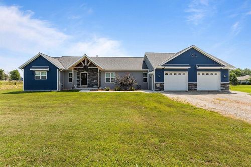 3815 Stonewall Drive, Rockland, WI, 54115 | Card Image