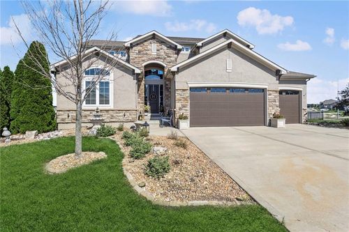 1401 Spurlock Cv, Raymore, MO, 64083-4505 | Card Image