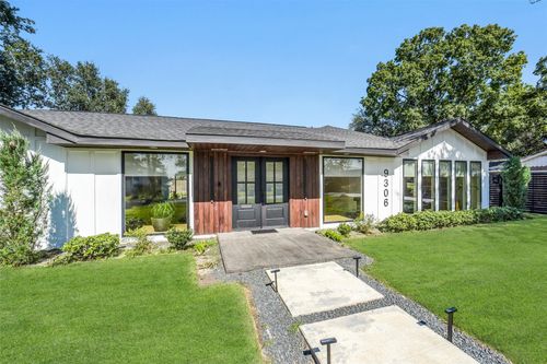 9306 Rosstown Way, Houston, TX, 77080-7416 | Card Image