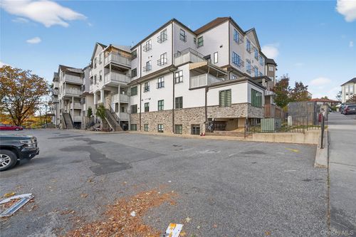 5 Lizensk Blvd, Monroe, NY, 10950-6196 | Card Image