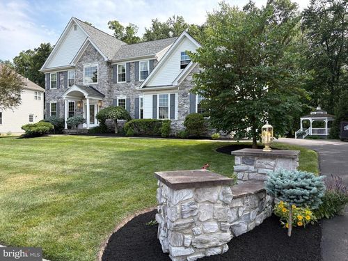 412 Parkview Cir, WARRINGTON, PA, 18976-1668 | Card Image