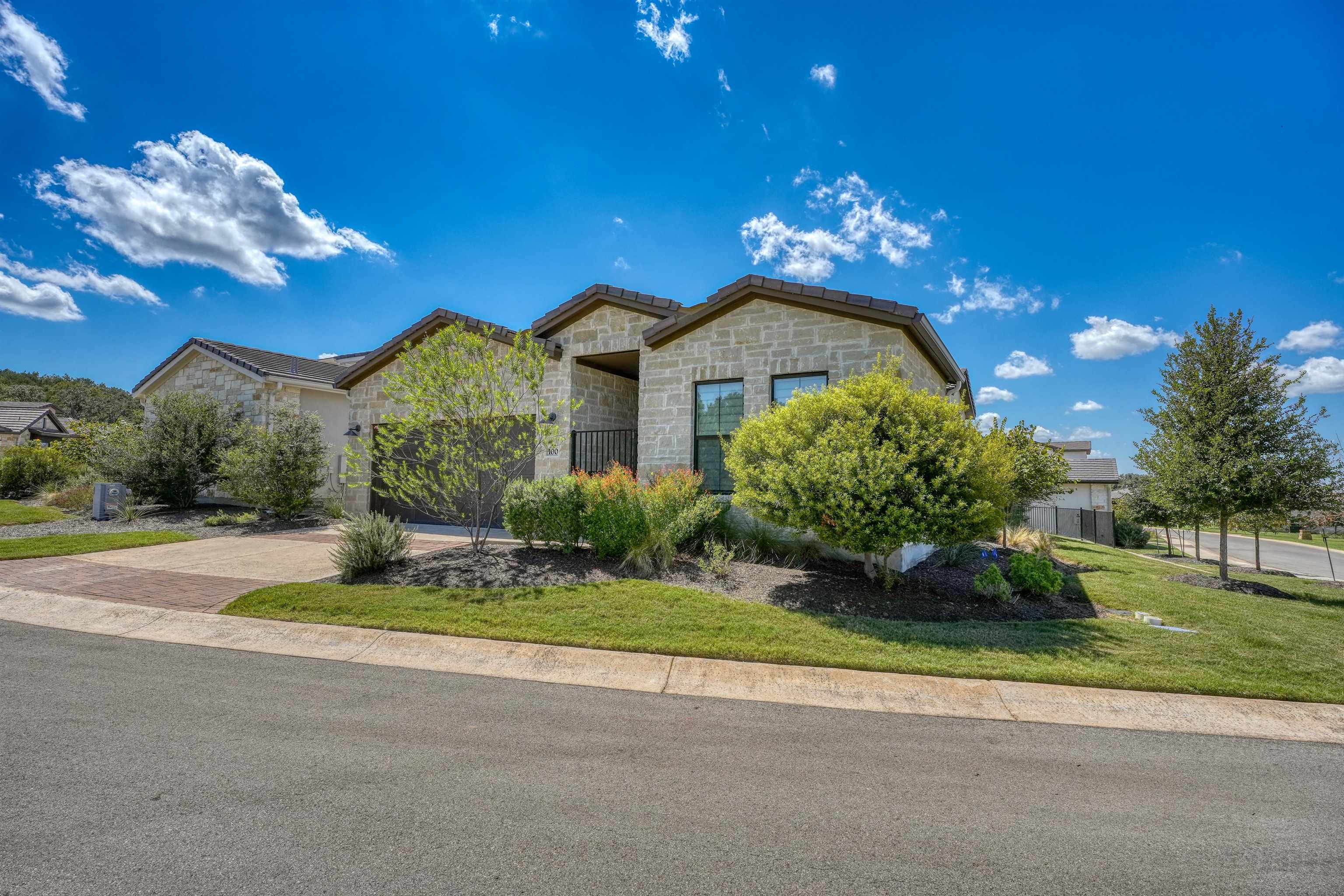 Rivalto Dr, Horseshoe Bay, TX 78657