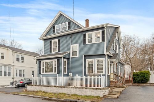 23 Emery St, Lowell, MA, 01851-4613 | Card Image