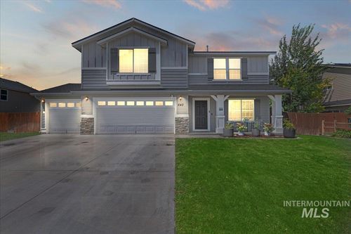 640 Sw Nugget St, Mountain Home, ID, 83647-5262 | Card Image