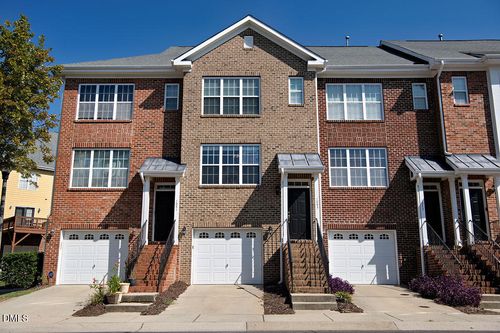 1043 Summerhouse Rd, Cary, NC, 27519-7449 | Card Image
