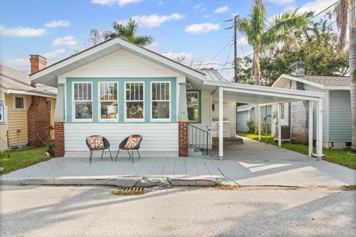 64 Braden Castle Dr, BRADENTON, FL, 34208-1850 | Card Image