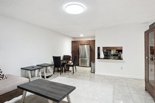 b206-1891 N 61st Ave, Hollywood, FL, 33024 | Card Image