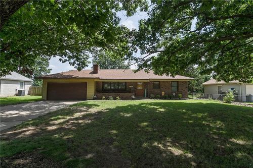9277 State Ave, Kansas City, KS, 66112-1534 | Card Image
